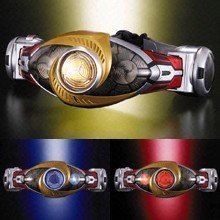 トリプルフラッシュ ＤＸ変身ベルト 仮面ライダーアギト(中古:未使用・未開封)